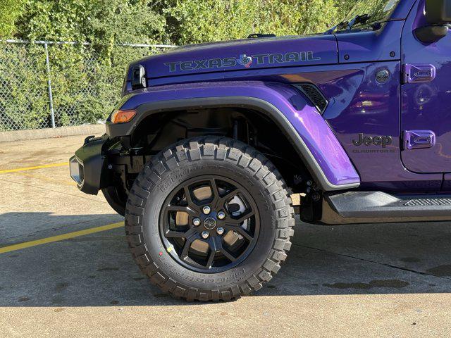 new 2026 Jeep Gladiator car, priced at $46,372