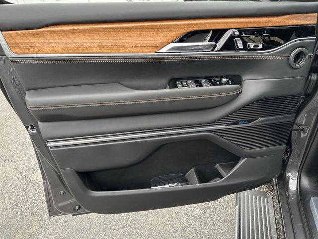 new 2023 Jeep Grand Wagoneer car, priced at $91,509