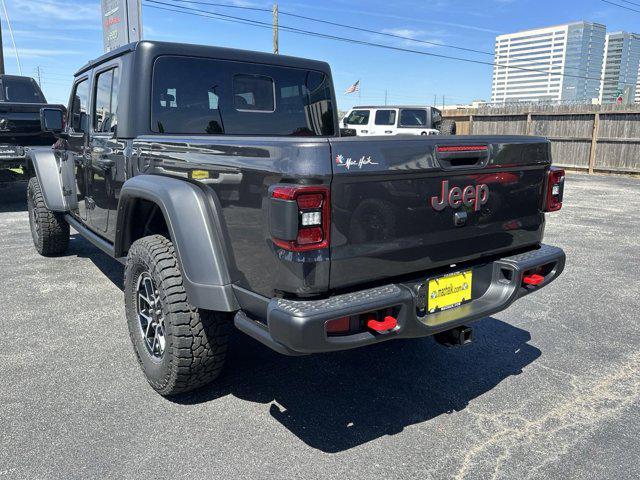 new 2024 Jeep Gladiator car, priced at $44,618