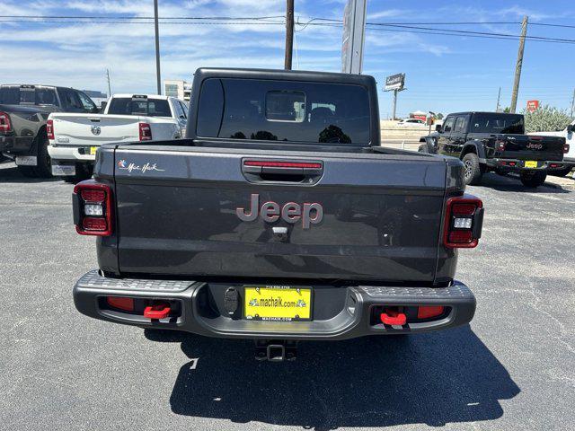 new 2024 Jeep Gladiator car, priced at $44,618