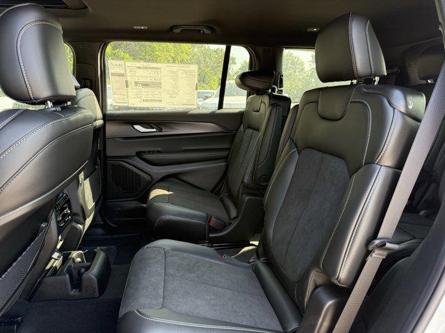 new 2025 Jeep Grand Cherokee L car, priced at $39,862
