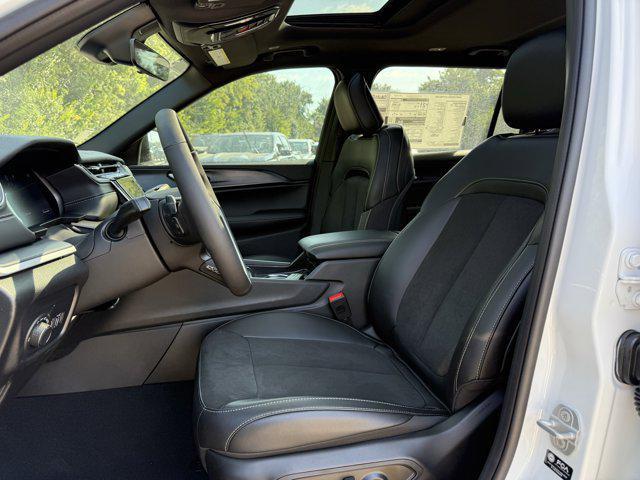 new 2025 Jeep Grand Cherokee L car, priced at $39,862