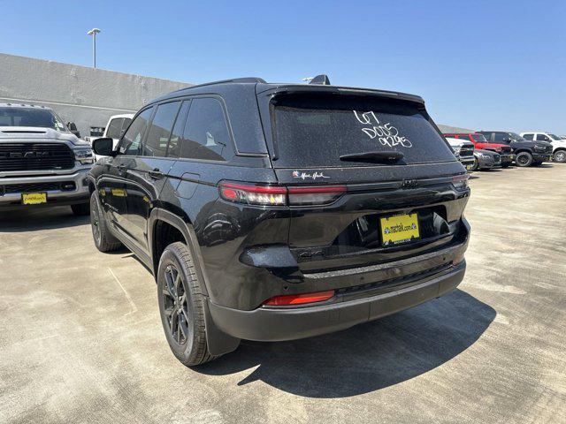 new 2024 Jeep Grand Cherokee car, priced at $36,319