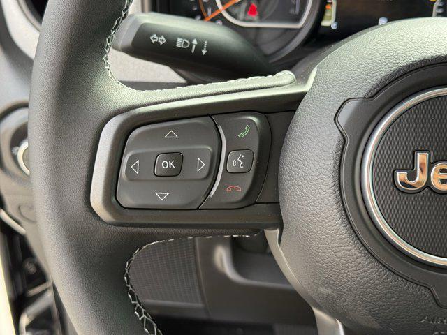new 2025 Jeep Gladiator car, priced at $38,764