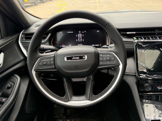 new 2025 Jeep Grand Cherokee car, priced at $34,447