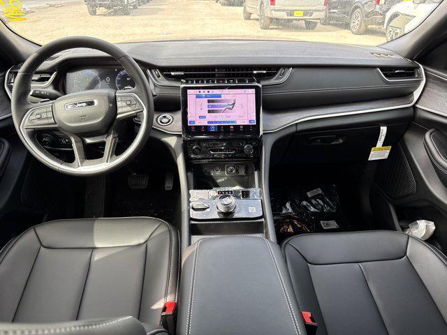 new 2025 Jeep Grand Cherokee L car, priced at $40,960