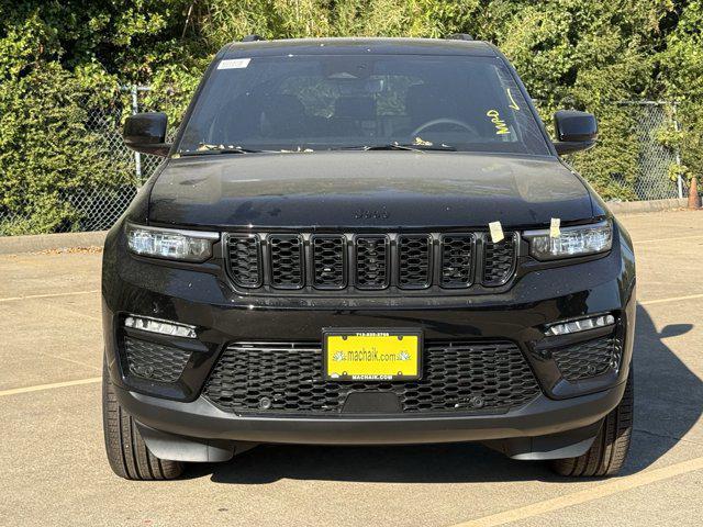 new 2025 Jeep Grand Cherokee car, priced at $45,600