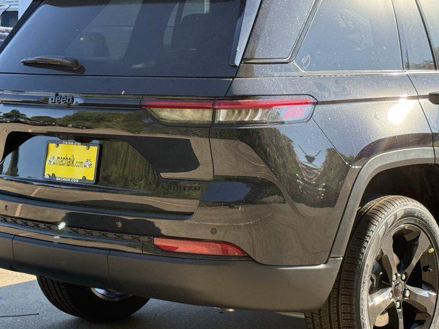 new 2025 Jeep Grand Cherokee car, priced at $45,600