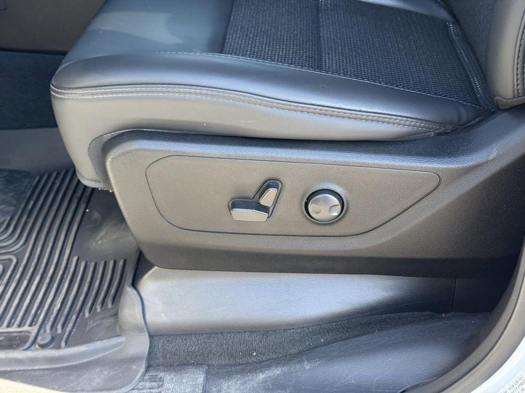 used 2023 Ram 1500 car, priced at $30,000