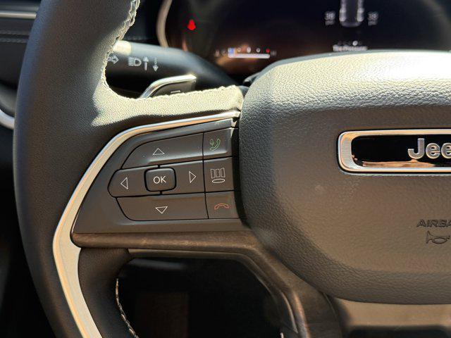 new 2025 Jeep Grand Cherokee car, priced at $41,655