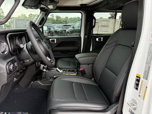 new 2025 Jeep Gladiator car, priced at $39,953