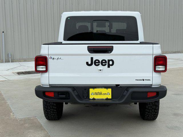 new 2025 Jeep Gladiator car, priced at $39,953