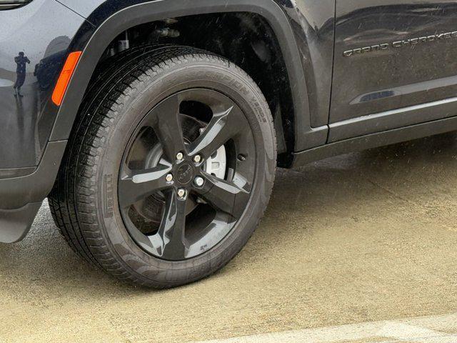 new 2024 Jeep Grand Cherokee L car, priced at $36,534