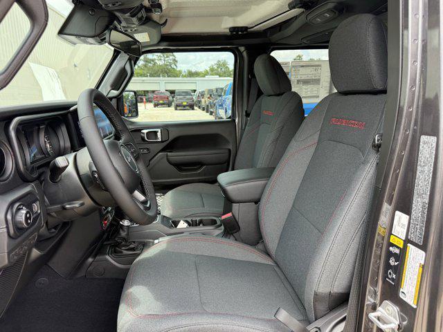new 2025 Jeep Gladiator car, priced at $41,257