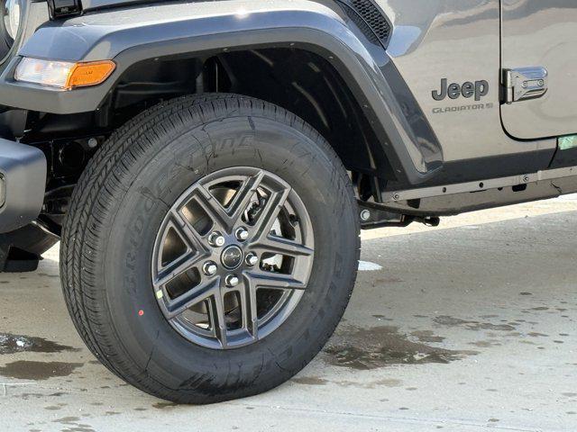 new 2025 Jeep Gladiator car, priced at $37,638