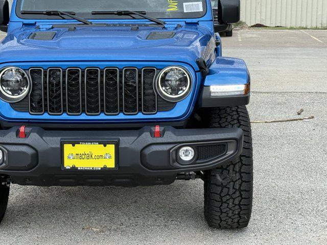 new 2025 Jeep Gladiator car, priced at $47,225