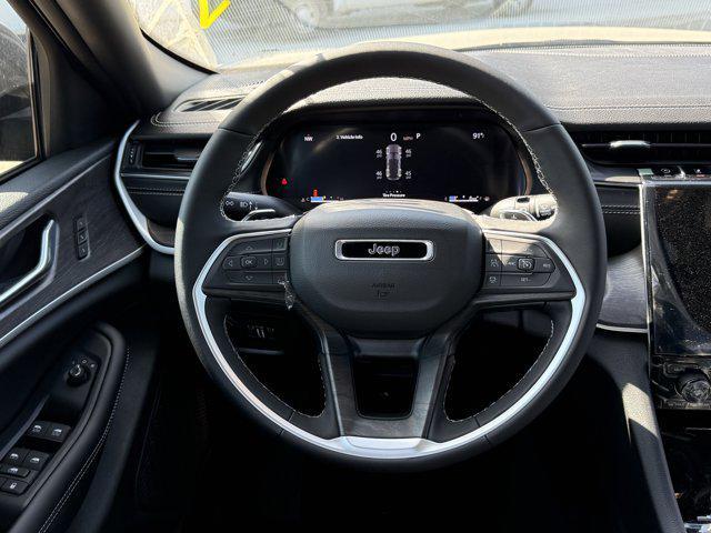 new 2025 Jeep Grand Cherokee car, priced at $37,634