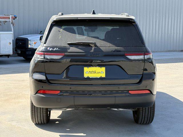 new 2025 Jeep Grand Cherokee car, priced at $37,634