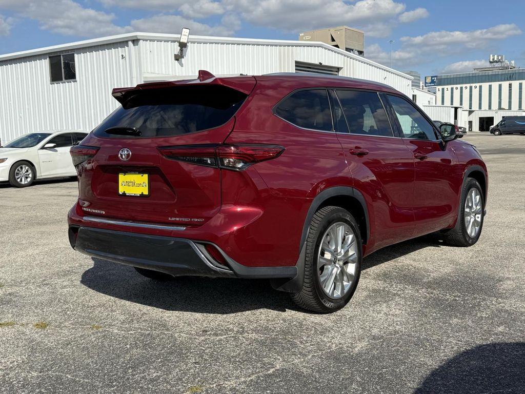 used 2021 Toyota Highlander car, priced at $34,250