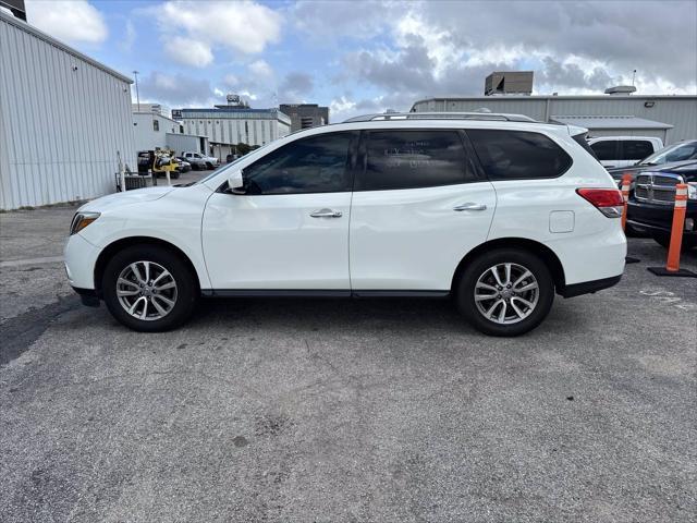 used 2016 Nissan Pathfinder car, priced at $10,000