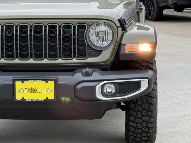 new 2025 Jeep Gladiator car, priced at $38,450
