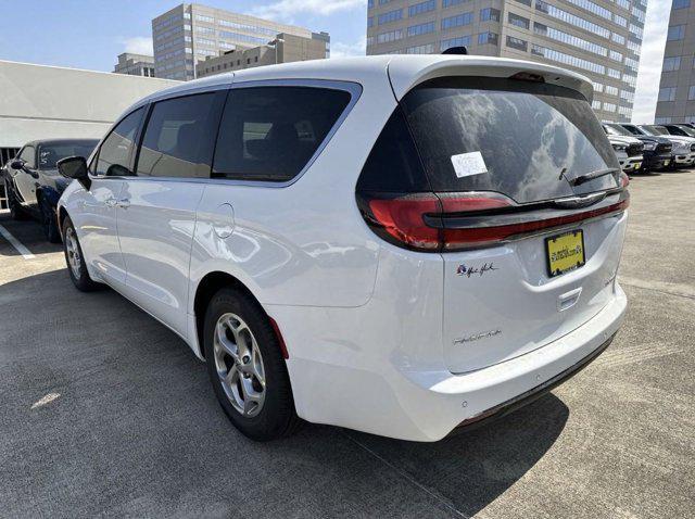 new 2024 Chrysler Pacifica car, priced at $40,305