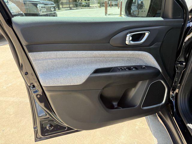 new 2025 Jeep Compass car, priced at $25,834