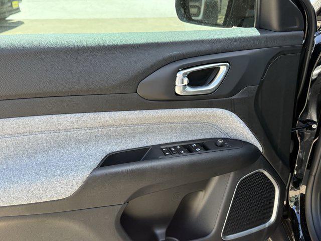 new 2025 Jeep Compass car, priced at $25,834