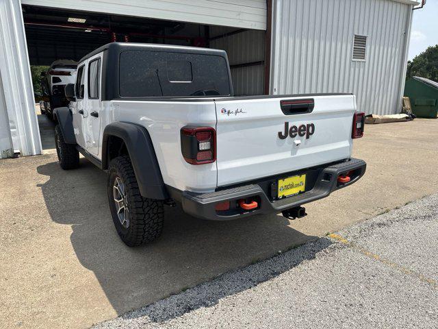 new 2024 Jeep Gladiator car, priced at $47,423