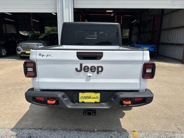 new 2024 Jeep Gladiator car, priced at $47,423