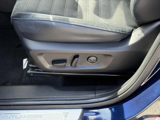 used 2022 Mitsubishi Outlander car, priced at $21,500