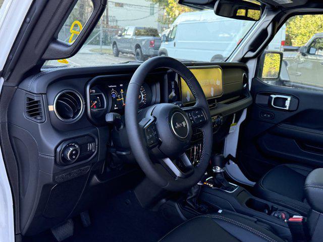 new 2025 Jeep Gladiator car, priced at $42,591