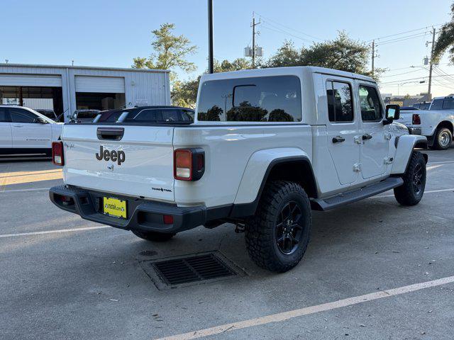 new 2025 Jeep Gladiator car, priced at $42,591