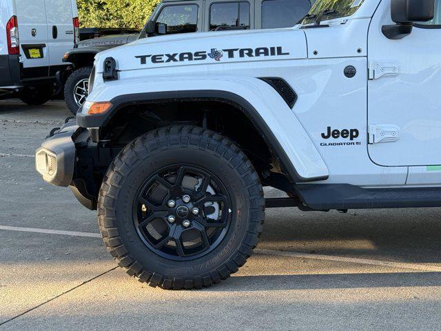 new 2025 Jeep Gladiator car, priced at $42,591