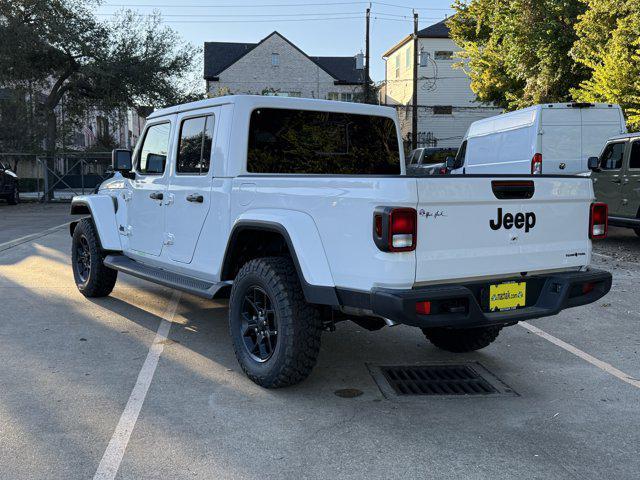 new 2025 Jeep Gladiator car, priced at $42,591