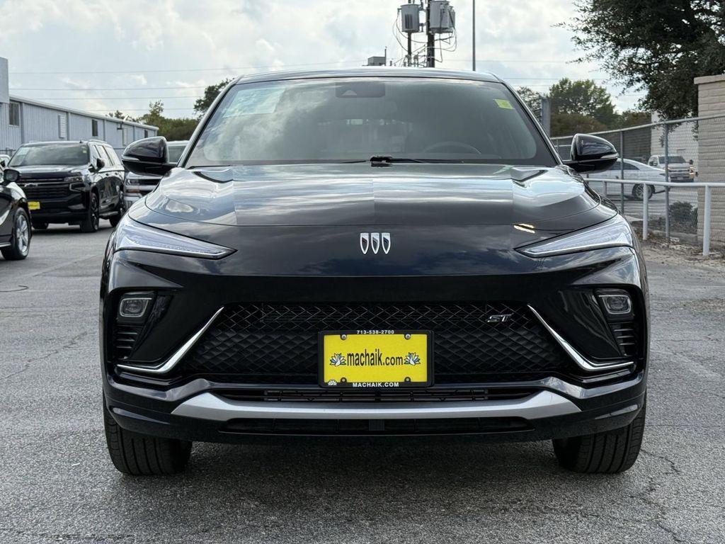 used 2025 Buick Envista car, priced at $26,000