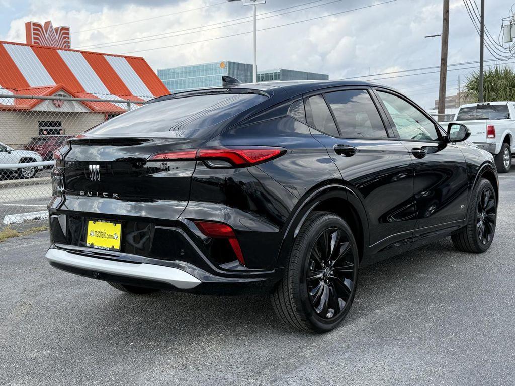 used 2025 Buick Envista car, priced at $26,000