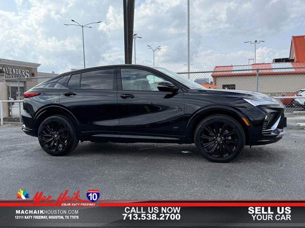 used 2025 Buick Envista car, priced at $26,000