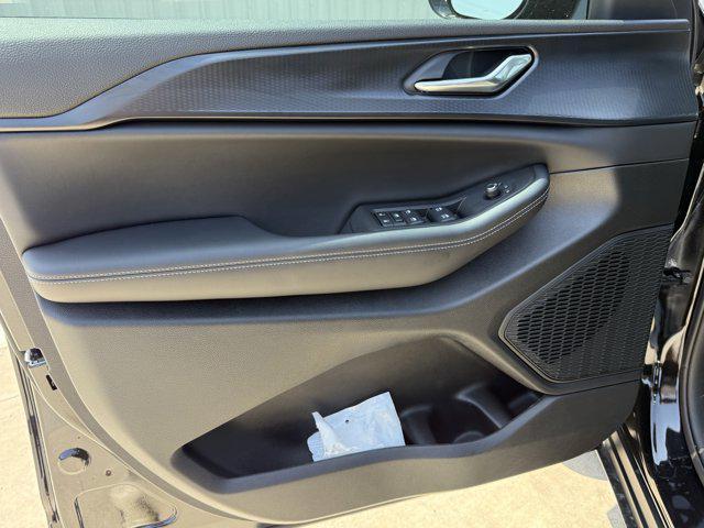 new 2025 Jeep Grand Cherokee L car, priced at $37,127