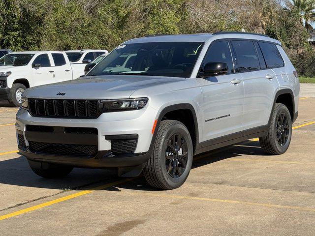 new 2025 Jeep Grand Cherokee L car, priced at $35,684