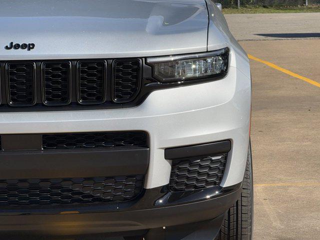 new 2025 Jeep Grand Cherokee L car, priced at $35,684