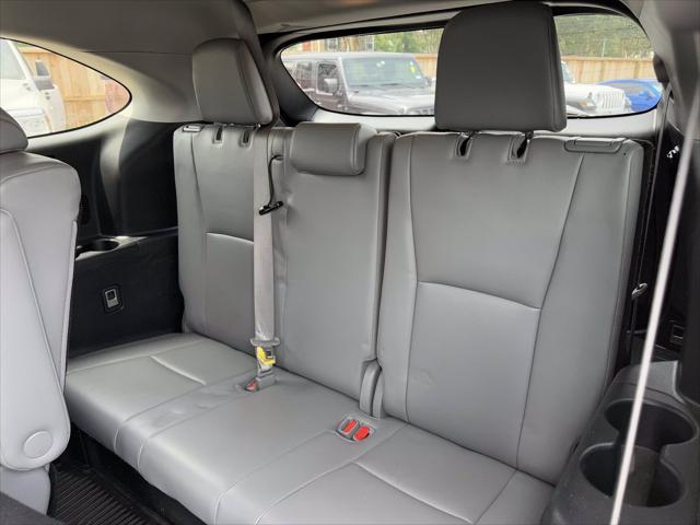 used 2021 Toyota Highlander car, priced at $31,750