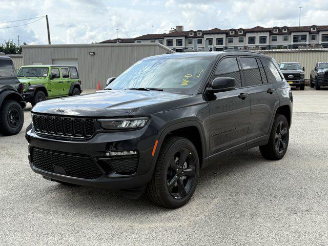 new 2025 Jeep Grand Cherokee car, priced at $35,492