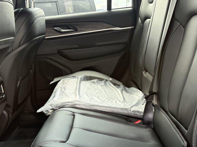 new 2025 Jeep Grand Cherokee car, priced at $35,492