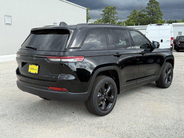 new 2025 Jeep Grand Cherokee car, priced at $35,492