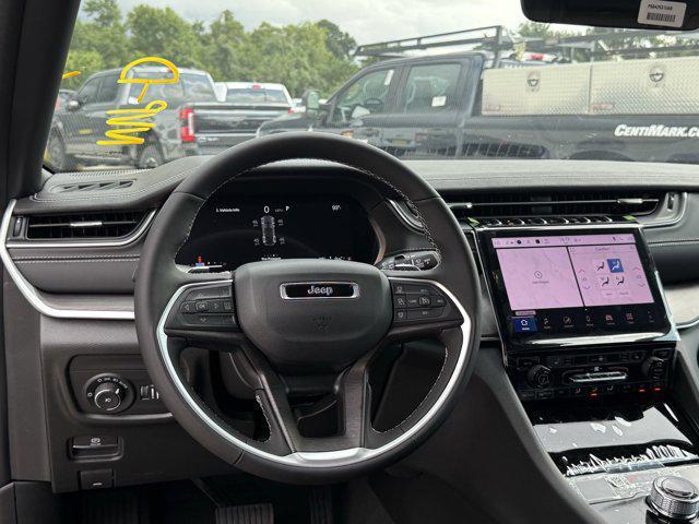 new 2025 Jeep Grand Cherokee car, priced at $35,492