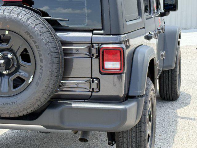 new 2025 Jeep Wrangler car, priced at $32,818
