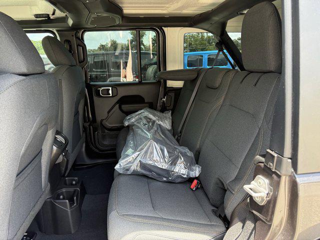 new 2025 Jeep Wrangler car, priced at $32,818