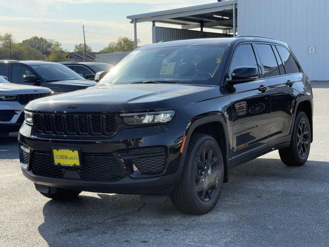 new 2025 Jeep Grand Cherokee car, priced at $37,054