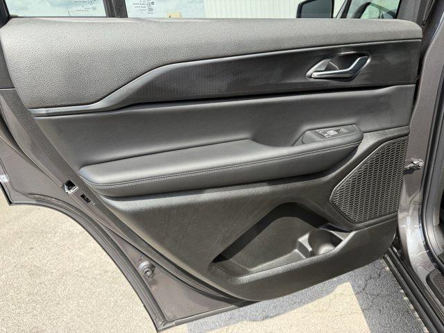 new 2025 Jeep Grand Cherokee L car, priced at $36,916
